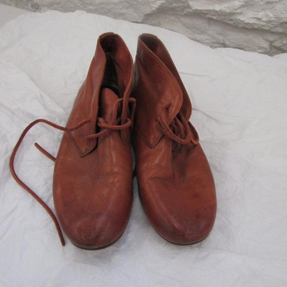 Preowned brown leather fyre shoes